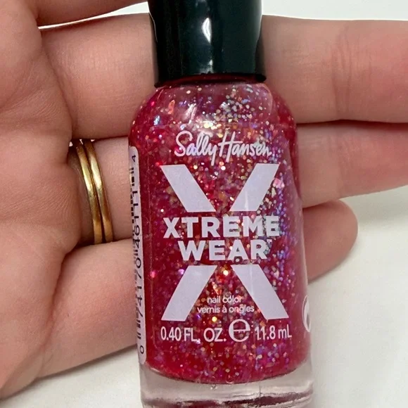 Sally Hansen Xtreme Wear Nail Polish - Sparkling Pink - Picture 2 of 5